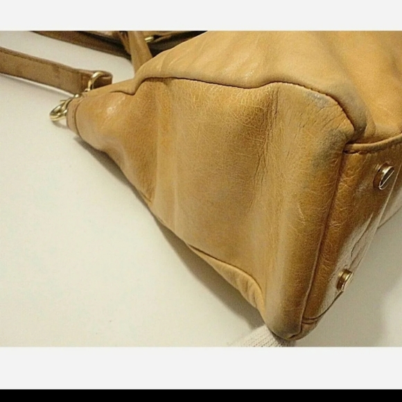 ๐Tory Burch Genuine Leather Crossbody Bag - Picture 9 of 13